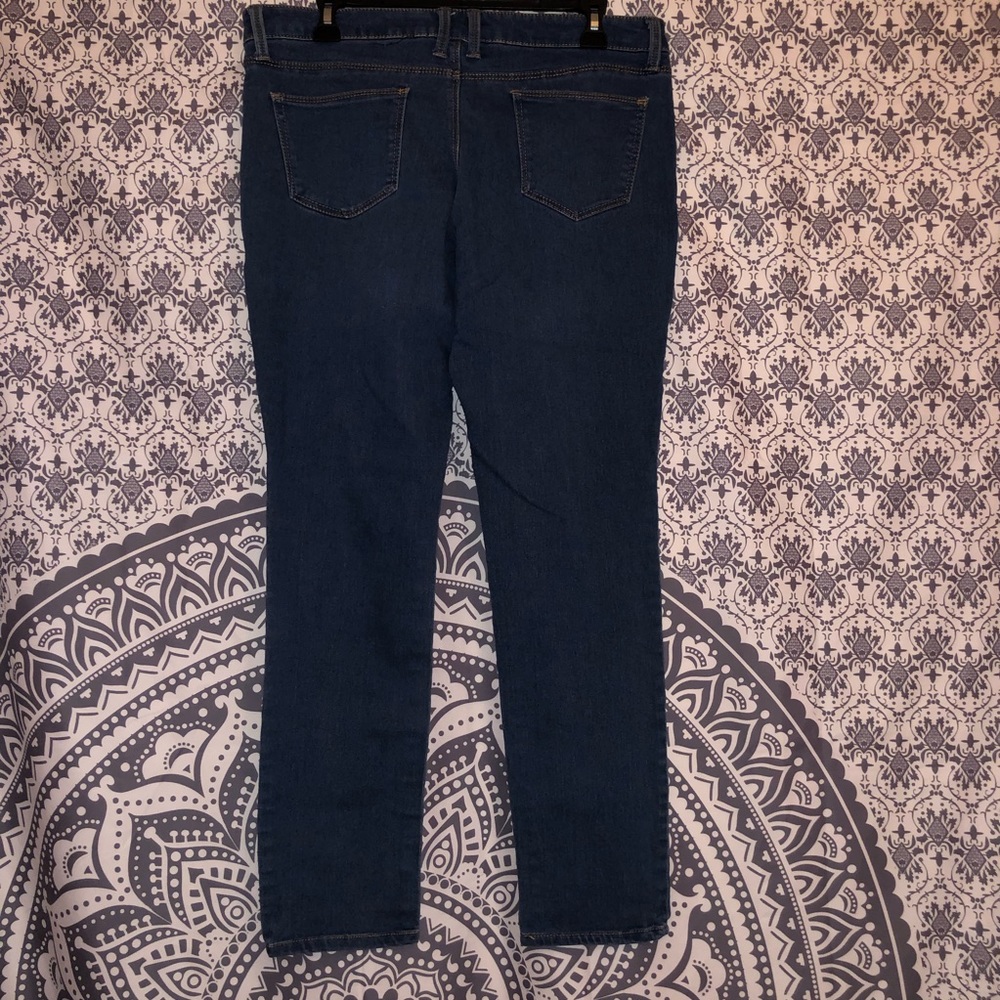 No Boundaries Medium Wash Jeggings - Picture 5 of 5